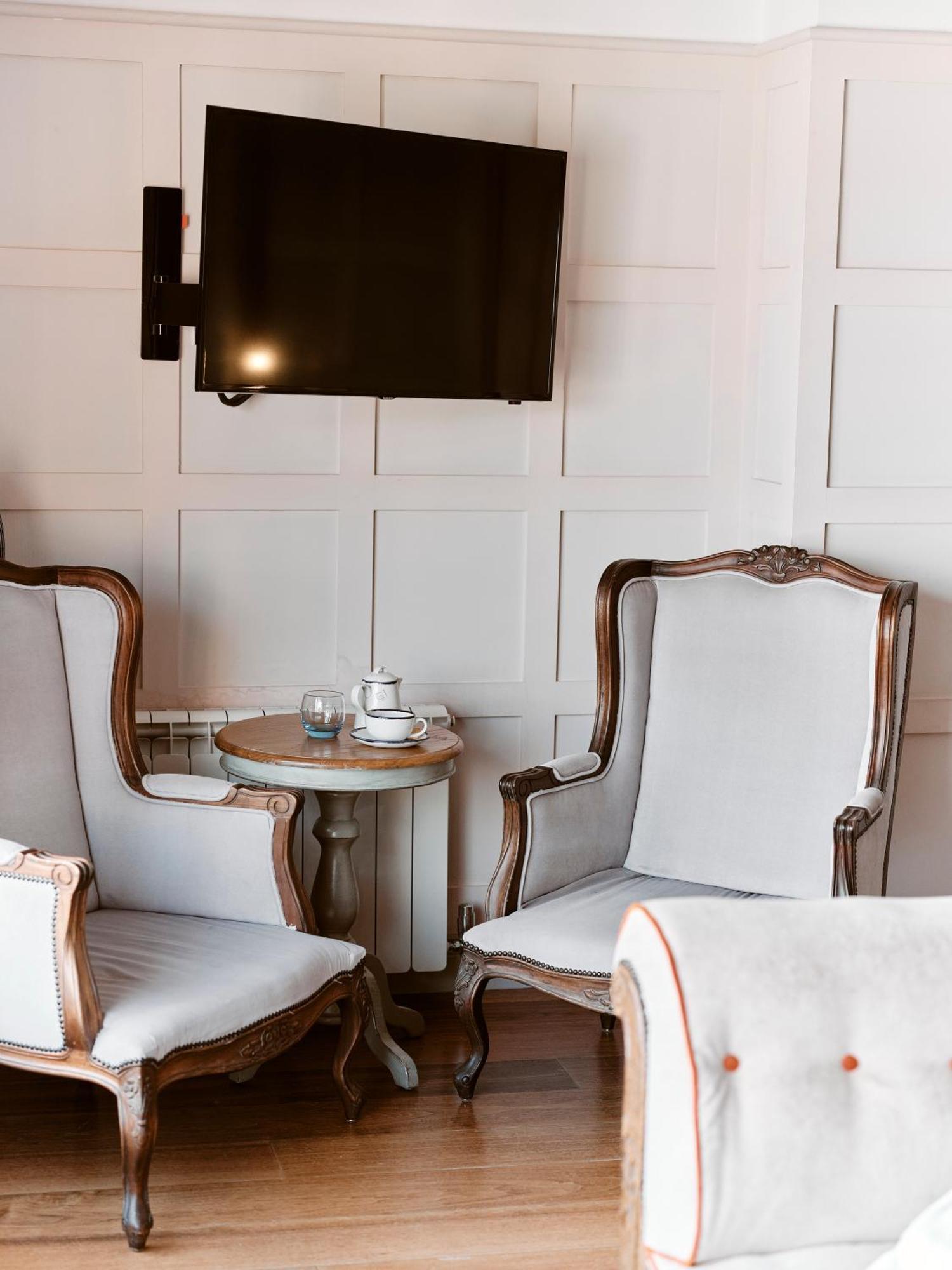 St Aubin Old Court House Inn מראה חיצוני תמונה