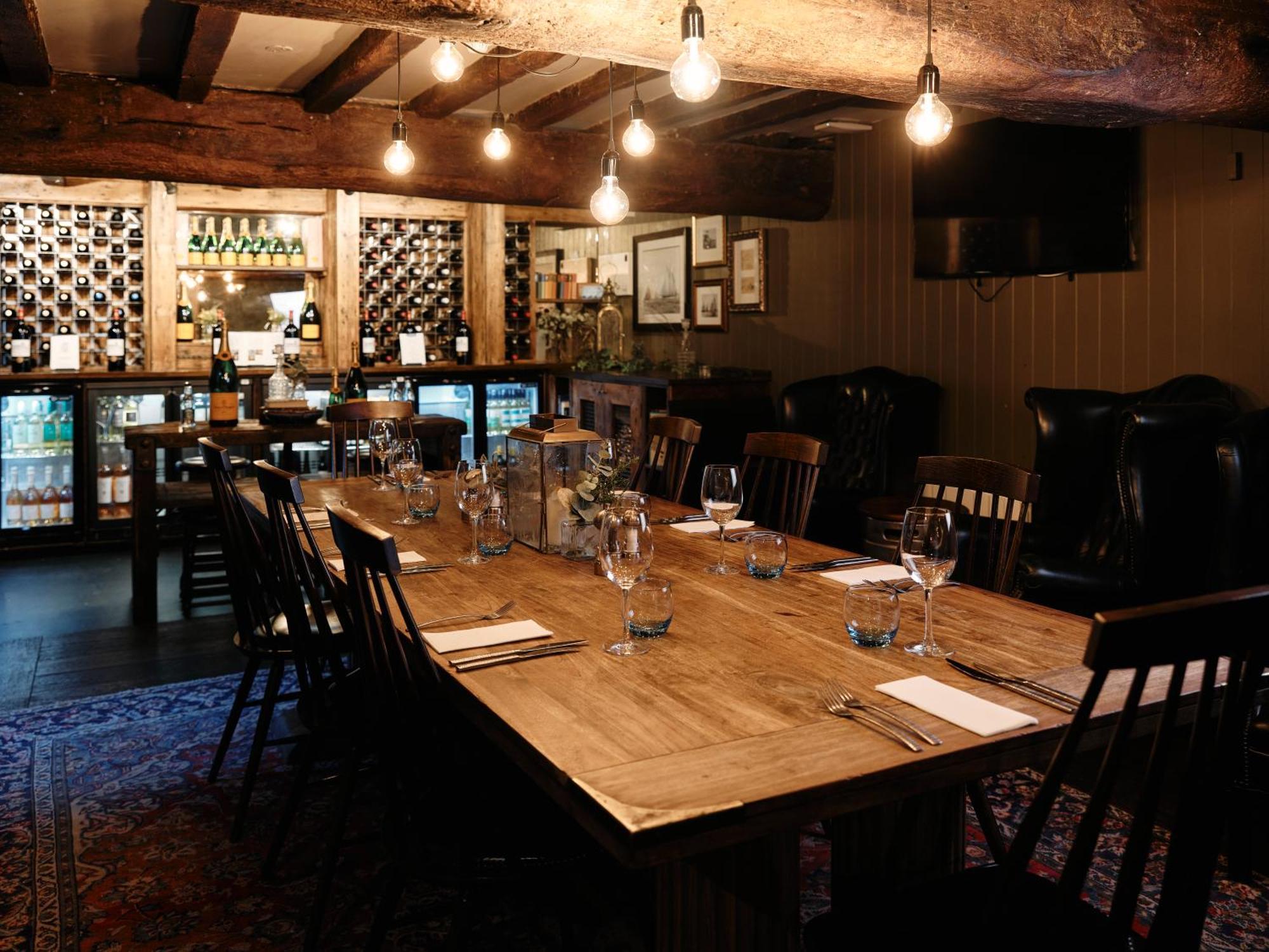 St Aubin Old Court House Inn מראה חיצוני תמונה