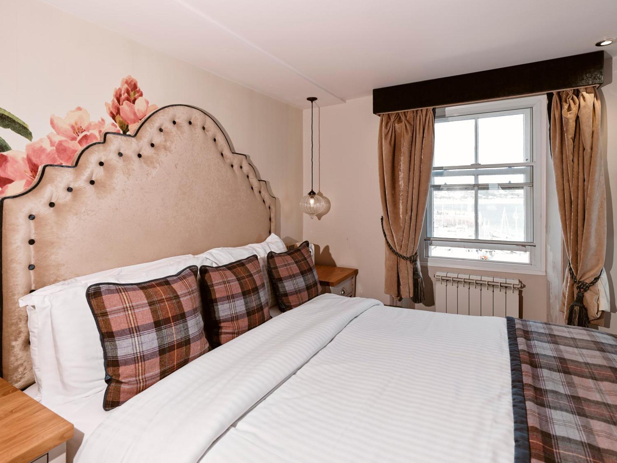 St Aubin Old Court House Inn מראה חיצוני תמונה