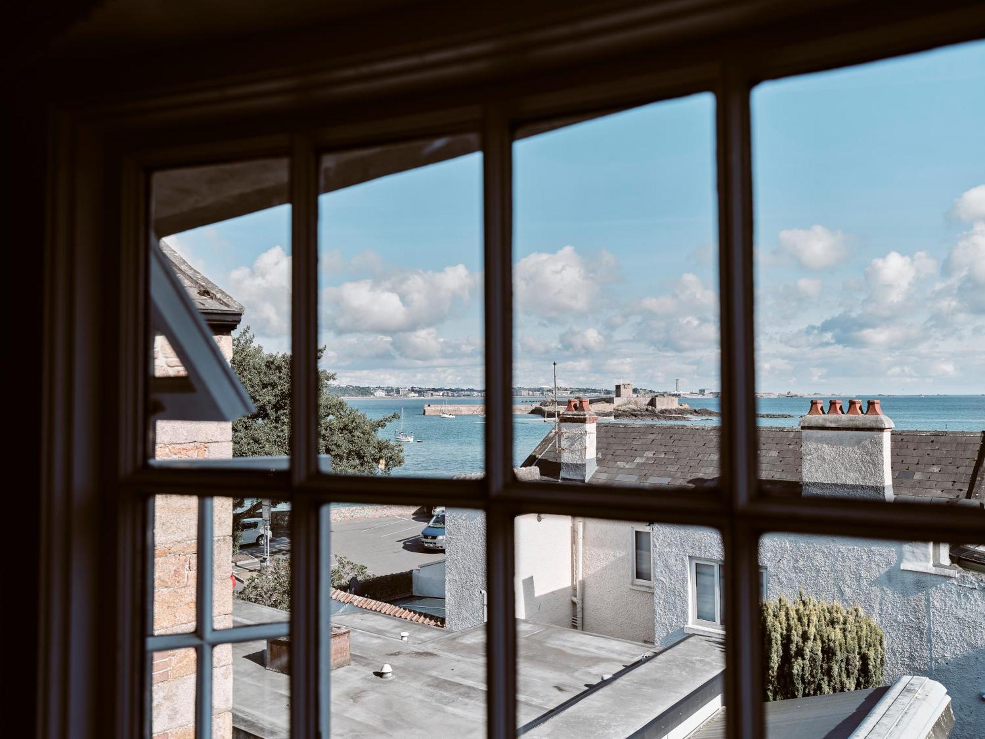 St Aubin Old Court House Inn מראה חיצוני תמונה